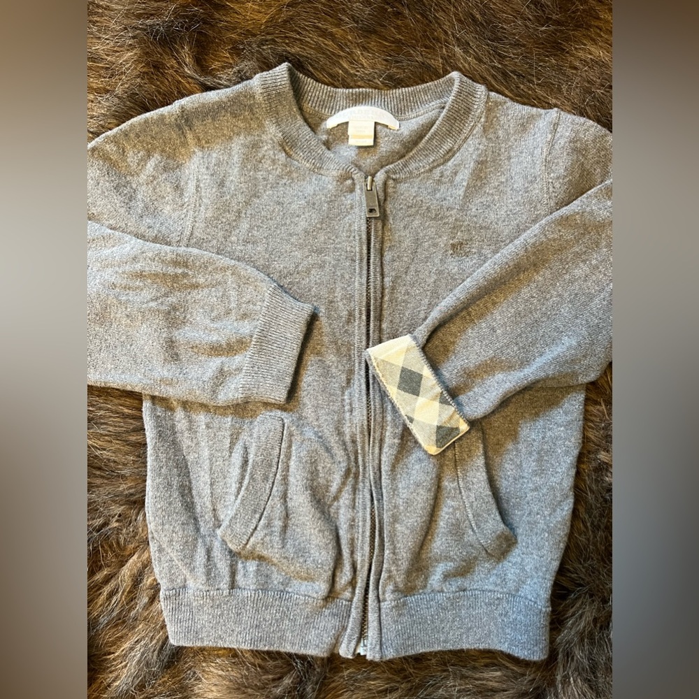 Sweater - Picture 3 of 4